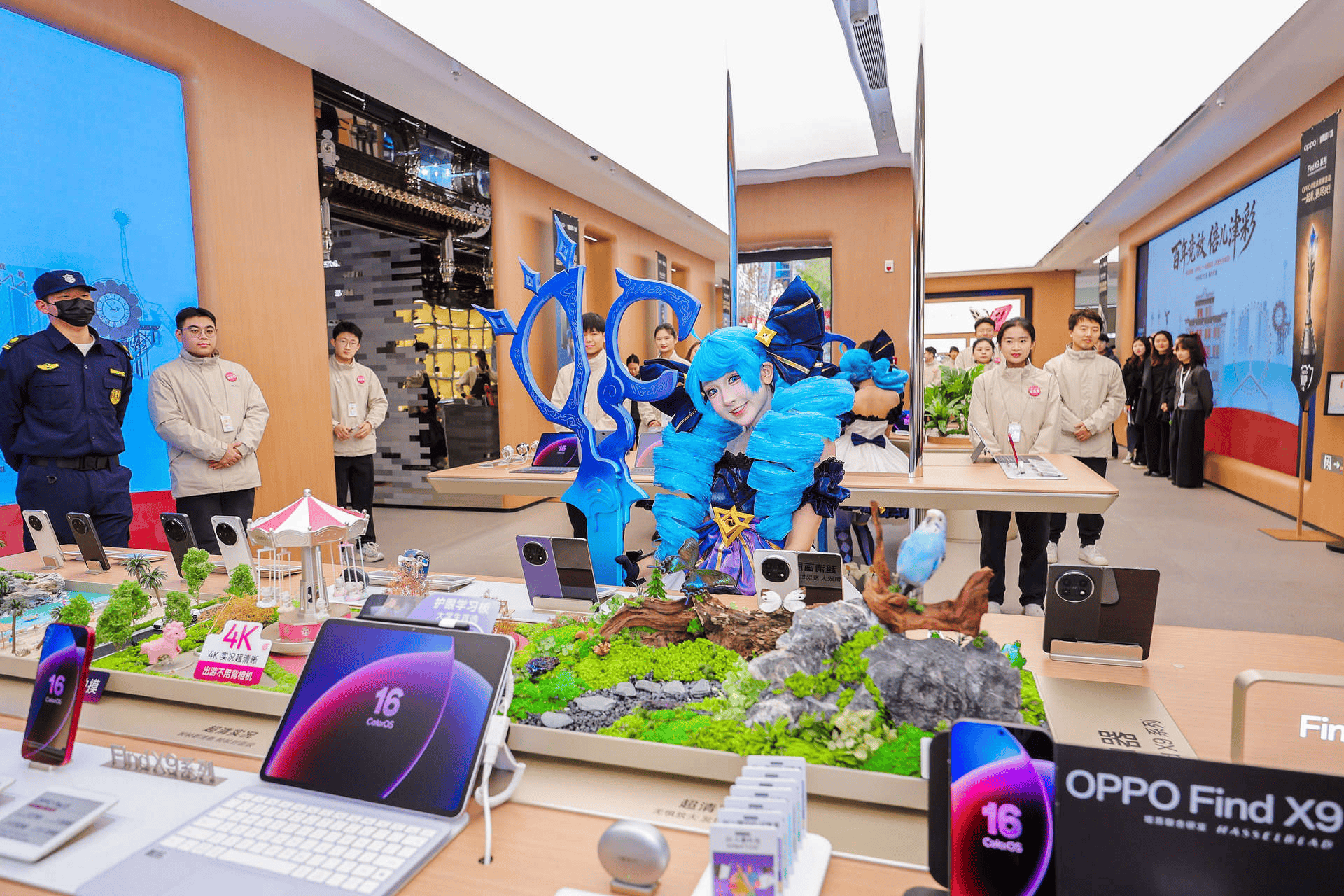 百年帽庄 × 电竞光影:OPPO|一加天津旗舰店到底有多会玩?